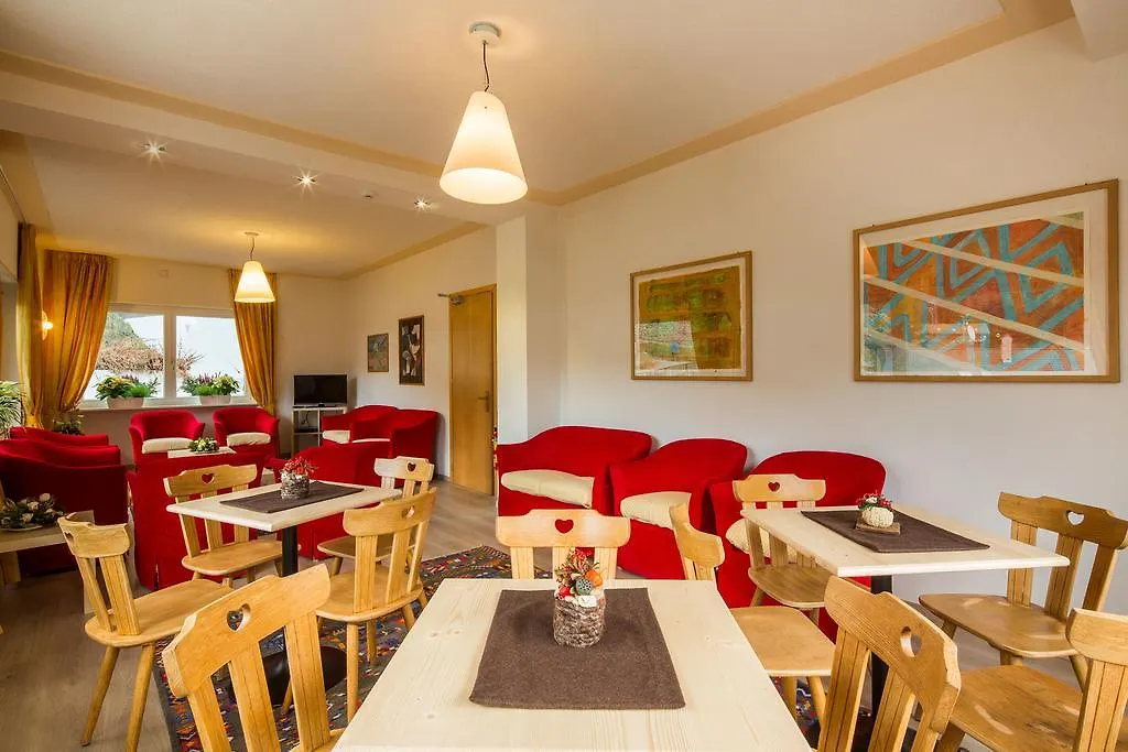Hotel Garni Bellavista Arabba 3*,